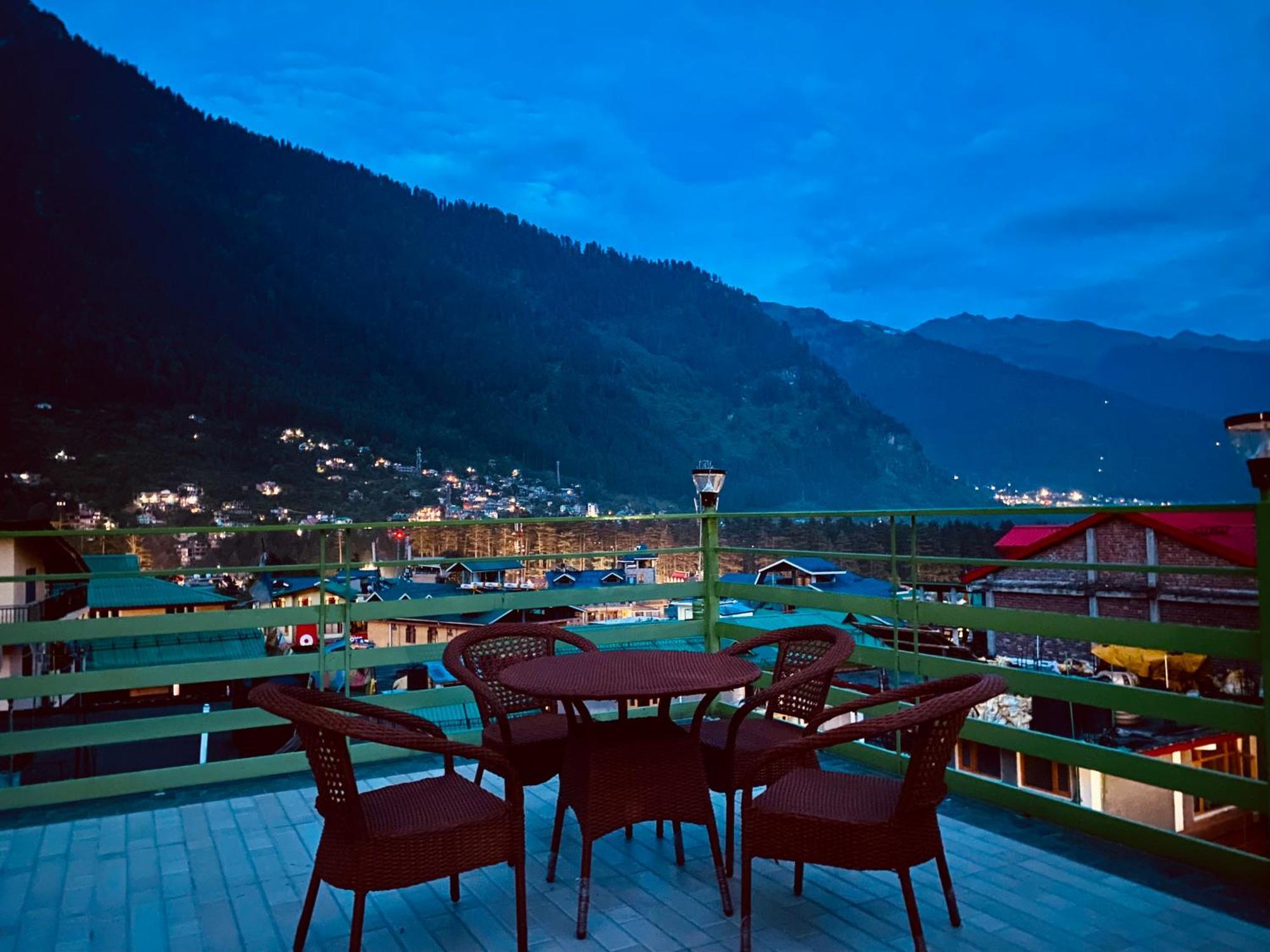 Tata Vista Resort Mall Road Manali - Centrally Heated & Air Cooled Exterior foto