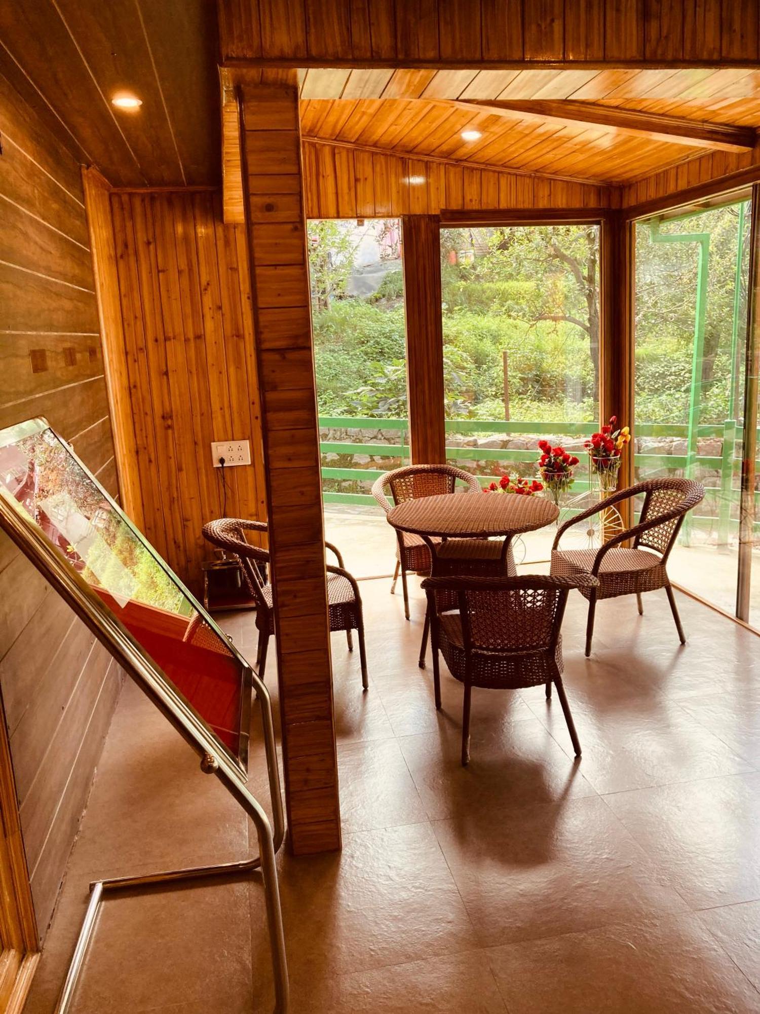 Tata Vista Resort Mall Road Manali - Centrally Heated & Air Cooled Exterior foto